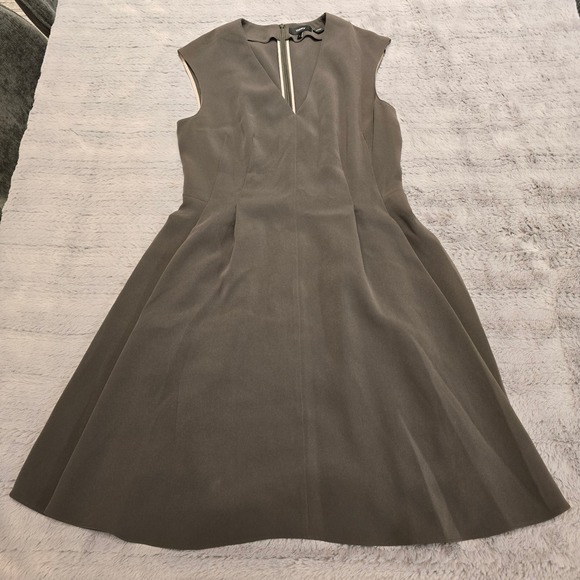 Theory Dresses & Skirts - Theory Pleated Cap Sleeve Dress Classic Crepe Olive Brown V-Neck Size 6 I0709602